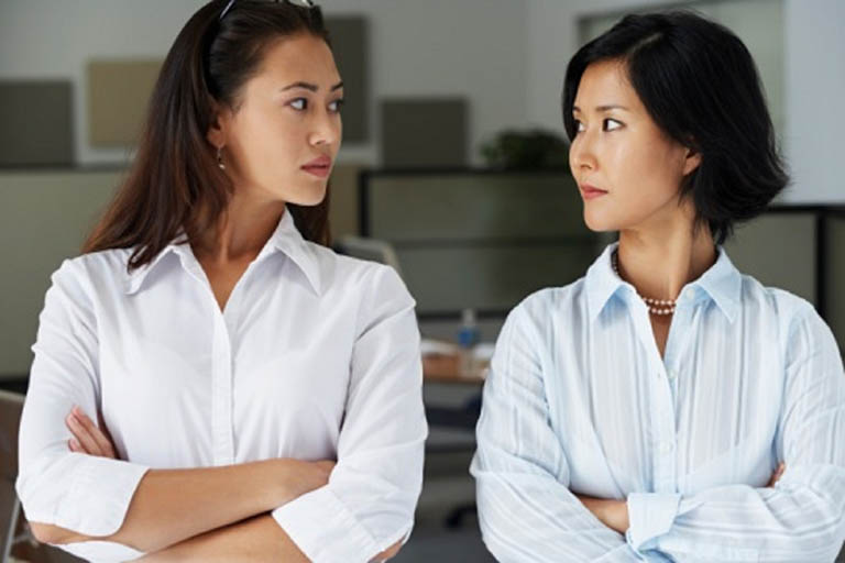 Khác biệt về thế hệ